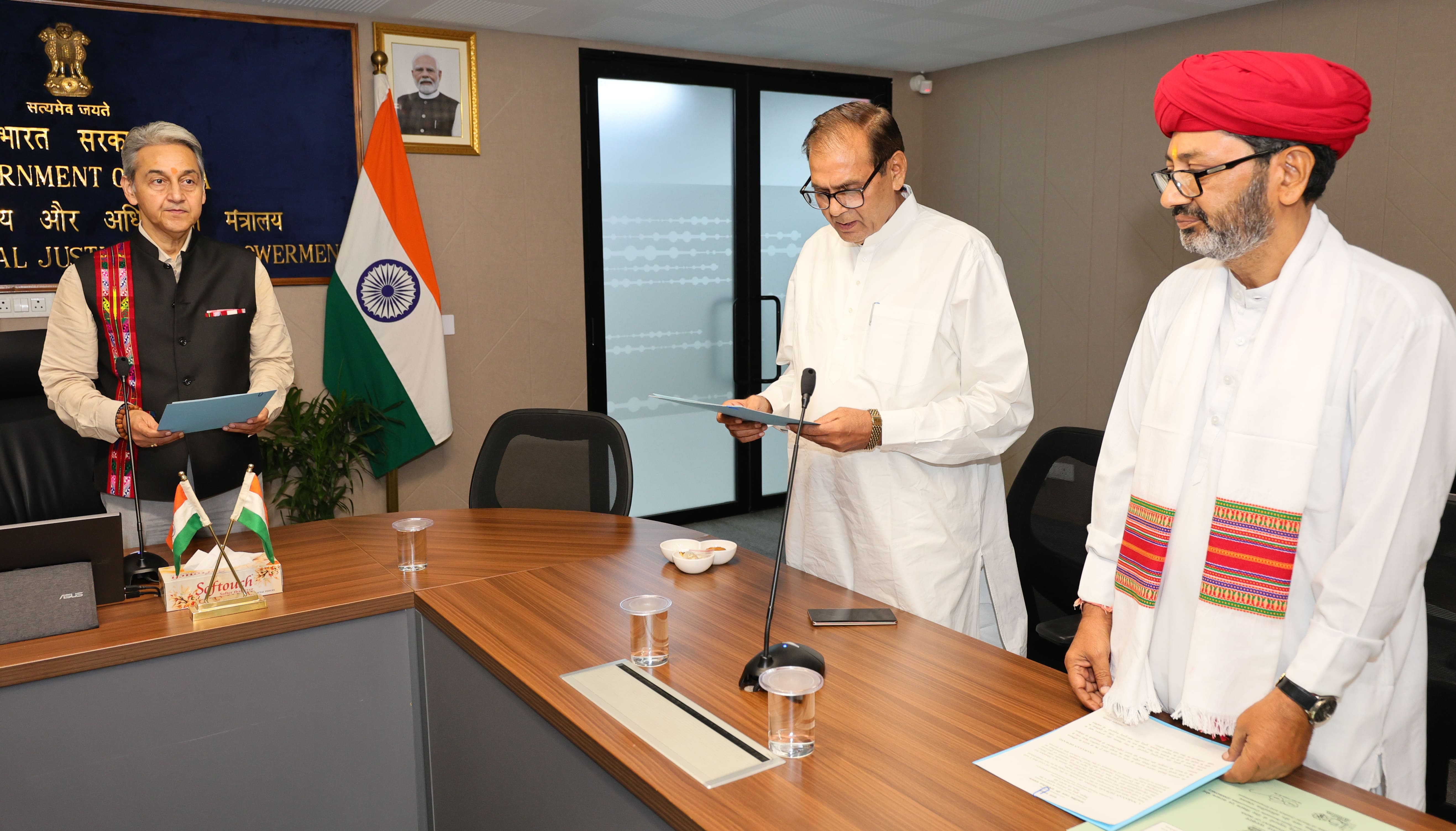 Sh. Swaroop Singh Banjara, took the oath of office, administered by the Chairman, DWBDNC